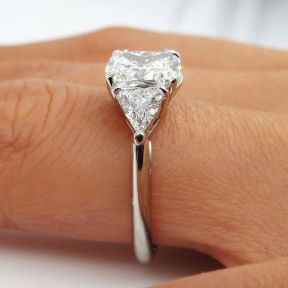 💍 Radiant Cut Crystal Clear Advanced Custom Rings for Women, PD498 - Picture 5 of 7